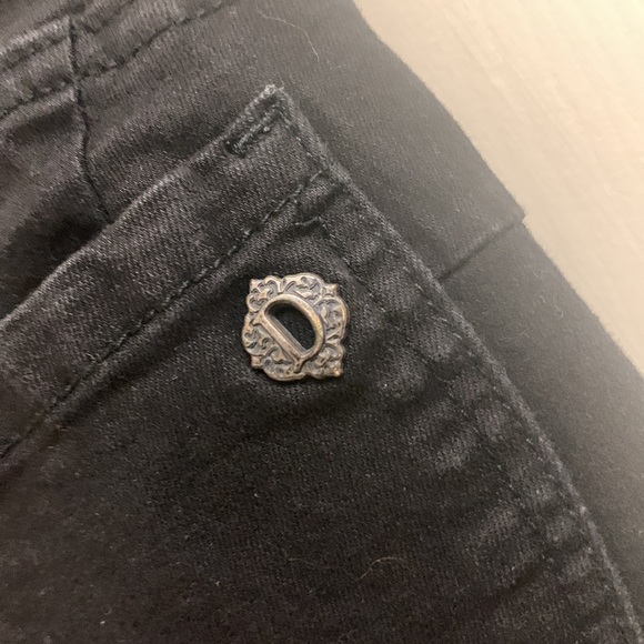 Democracy Bermuda shorts, Size 4 - Picture 4 of 8